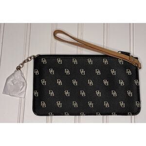 Vintage Dooney and Bourke Wristlet NWOT